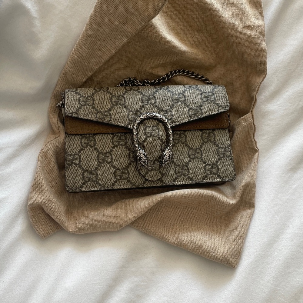 Gucci Dionysus GG Supreme super mini bag